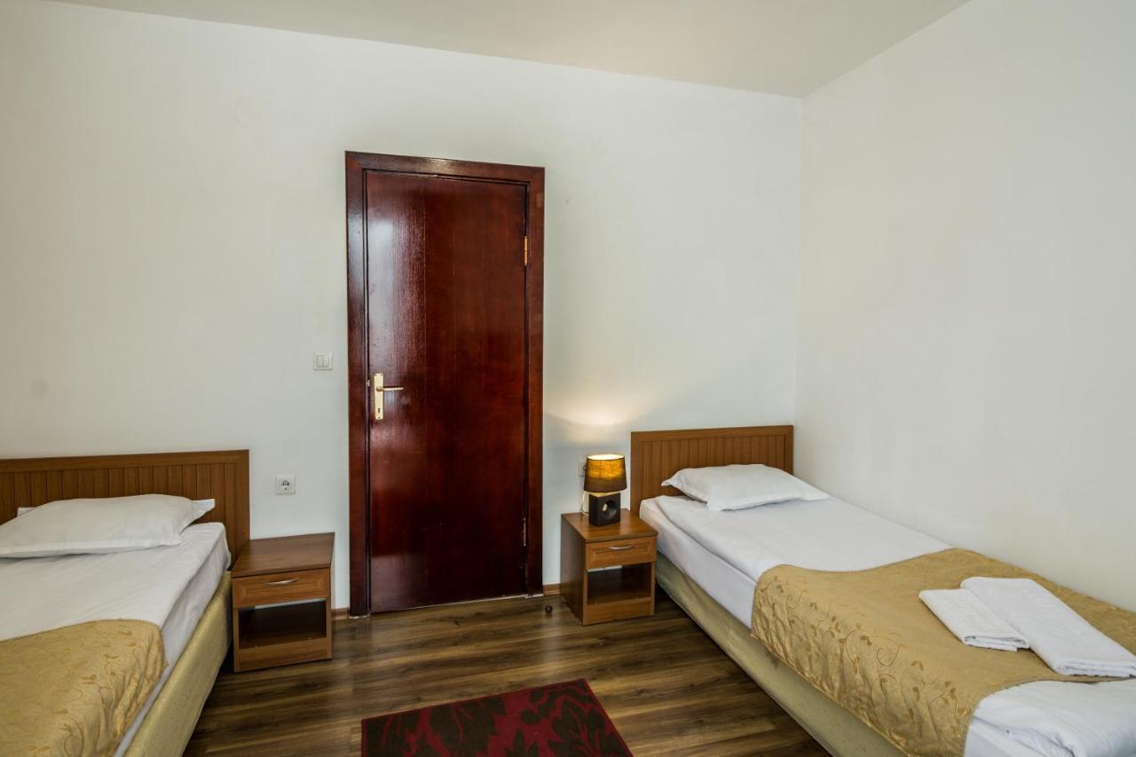 Elegant Lux Hotel Bansko Bagian luar foto
