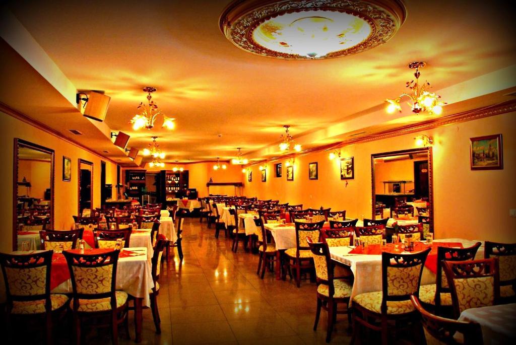 Elegant Lux Hotel Bansko Bagian luar foto