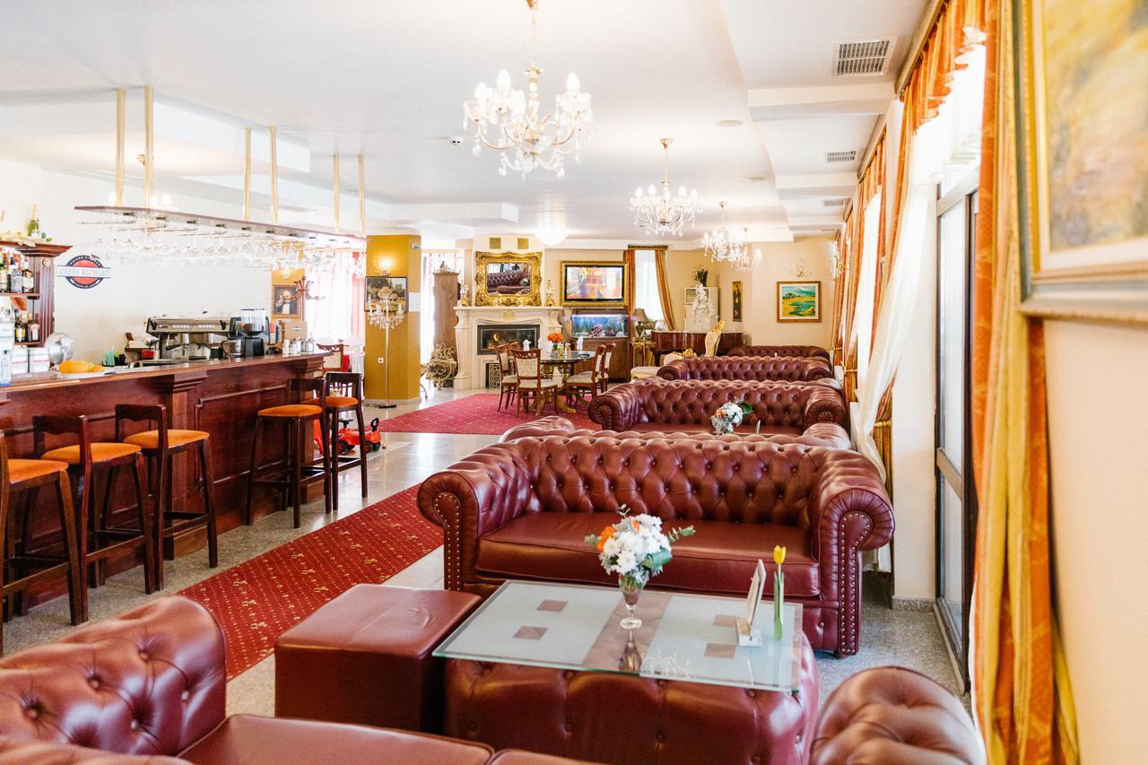 Elegant Lux Hotel Bansko Bagian luar foto
